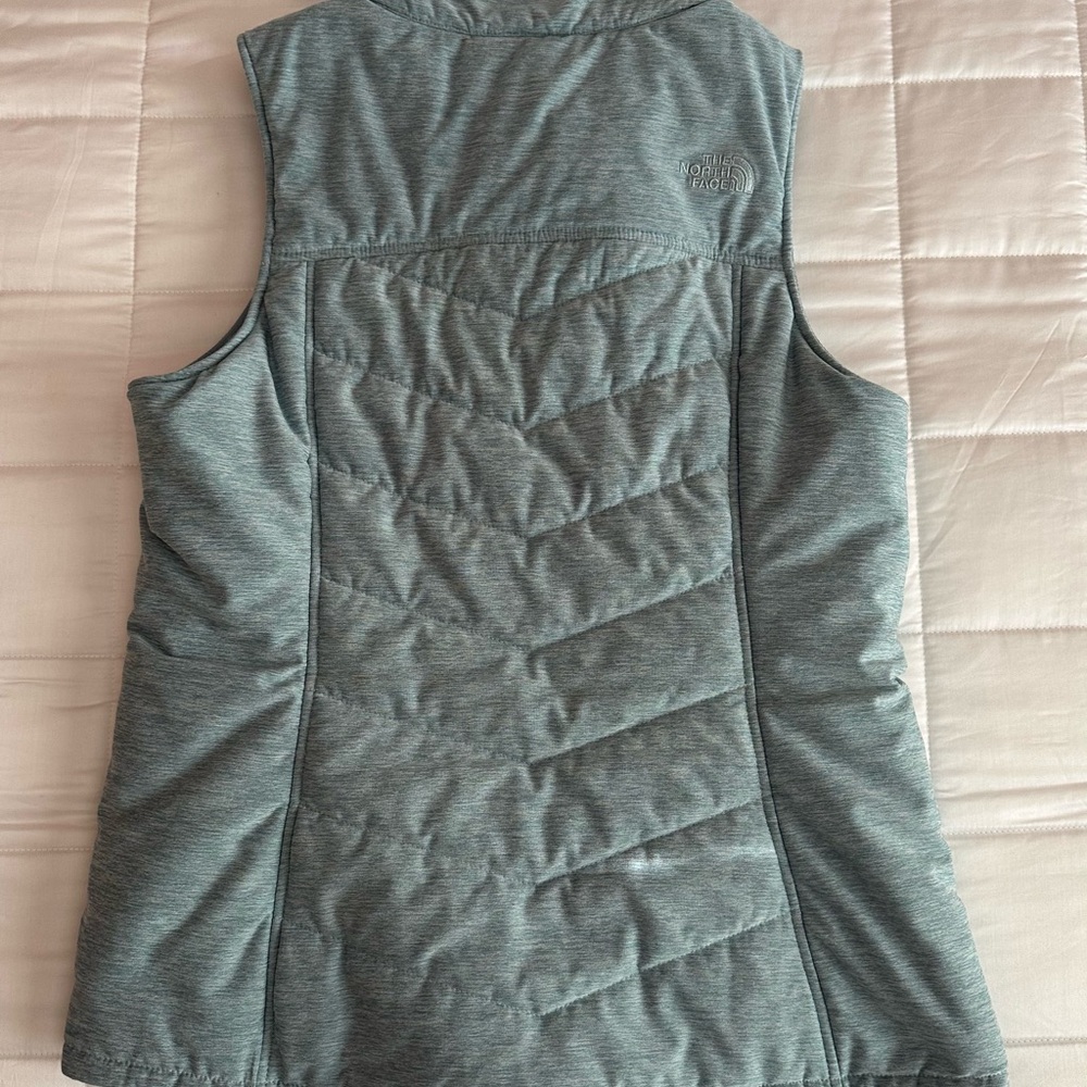 The North Face Pseudio Vest - Picture 3 of 4